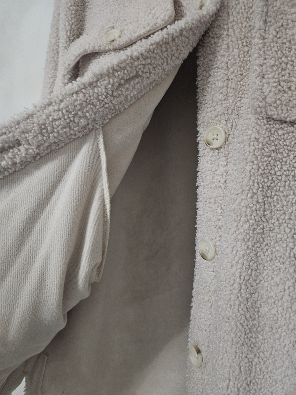 Abercrombie & Fitch Off-White Sherpa Shacket - Picture 7 of 10